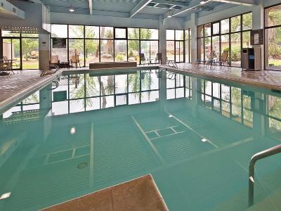Hotel Spark By Hilton Williamsburg Historic Area 2*